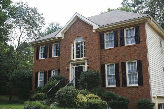 1st image of 5212 Willow Creek Dr