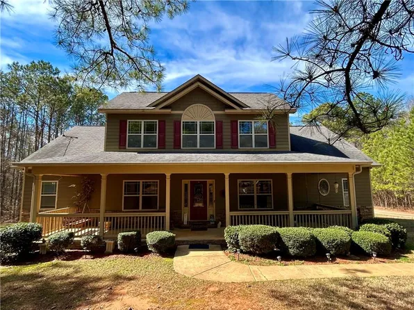 1025 Lee Road 379, Smiths Station, AL 36877