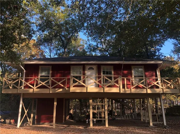 209 Pecan Dr, Marksville, LA 71351