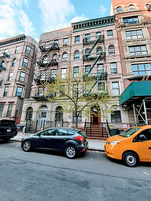 Rented by Compass | media 29