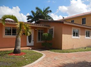 18301 NW 85th Ave, Hialeah, FL 33015