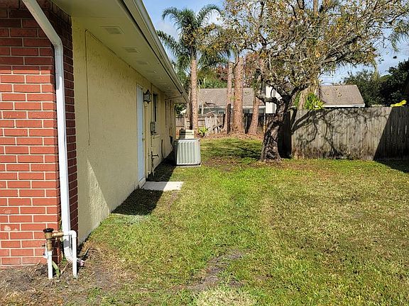 4th image of 4609 Sun Valley Dr