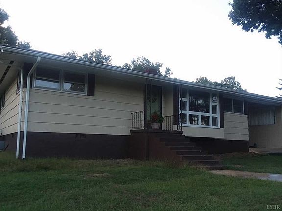 2nd image of 417 Oakwood Dr