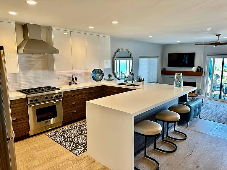 Kitchen with thermadore stove