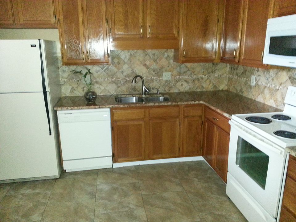 1st image of 4108 Clubside Dr