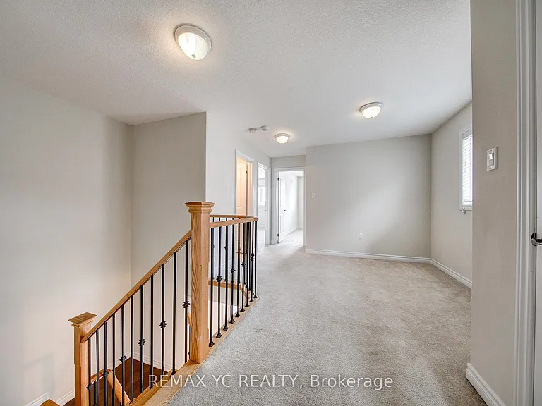 56 Walker Blvd — Photo 20