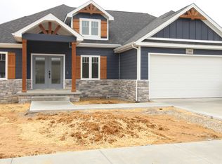 3645 Maple Ridge Trl, Columbus, IN 47201