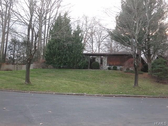 1st image of 4 Stonehurst Ct