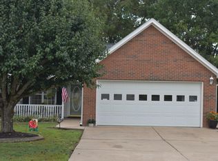84 Yellow Brick Rd, Rossville, GA 30741