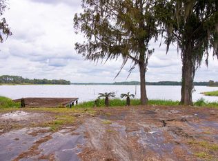 7331 W Riverbend Rd, Dunnellon, FL 34433