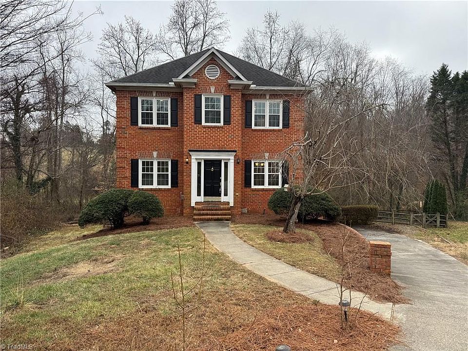 1st image of 225 Bradford Place Ln