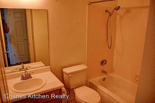 5th image of 1601 Walker Dr