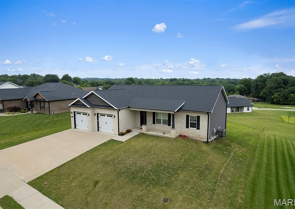 1st image of 710 Old Mill Dr