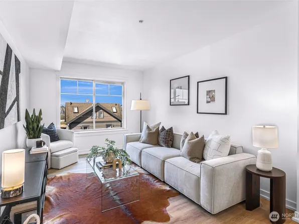 1909 10th Avenue W #203, Seattle, WA 98119