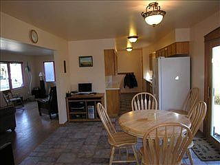 3rd image of 1010 26th Ave