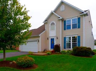 5489 Bingley Ln, Clay, NY 13041