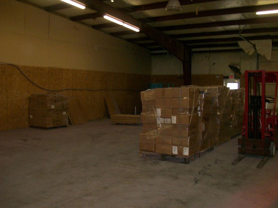 2nd image of 121 Kemper Dr