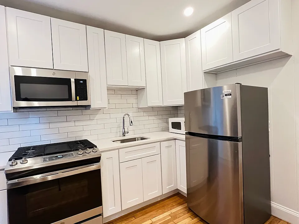 11 Franklin St #1