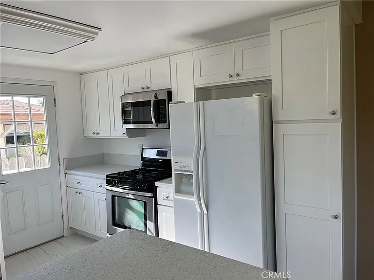 9352 Mokihana Dr — Photo 3