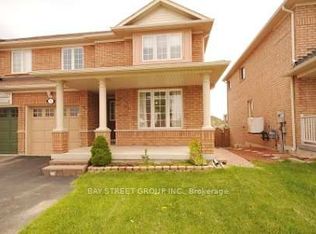 24 Junction Cres, Brampton, ON L7A 2G6
