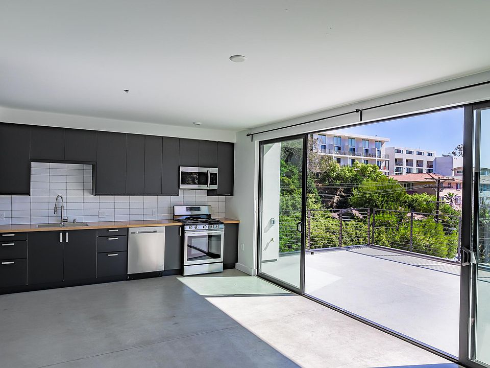 1st image of 26303 Dove St #320