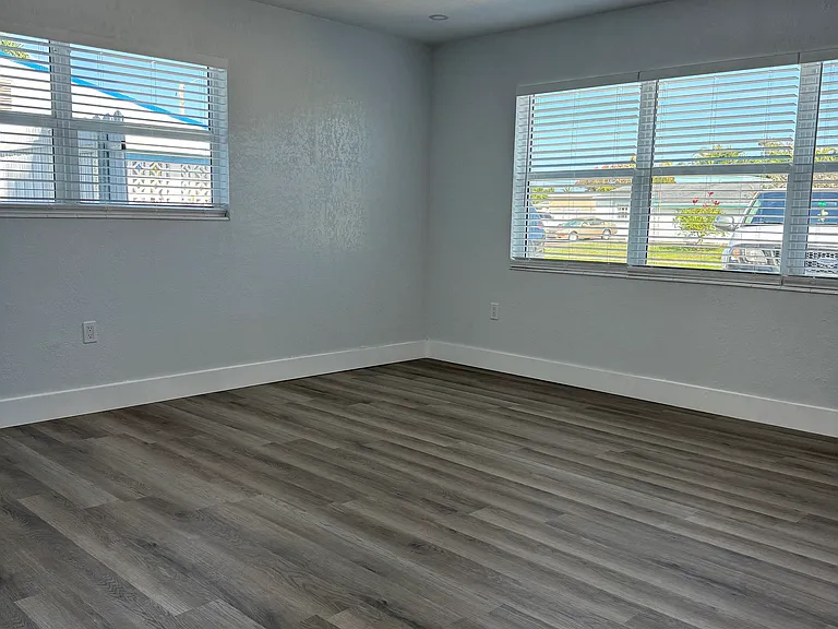 9147 Reed Dr — Photo 6