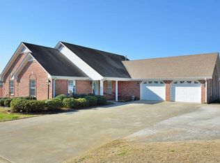609 Lion Dr, Killen, AL 35645
