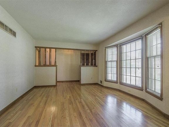 5th image of 7155 Sterling Ave