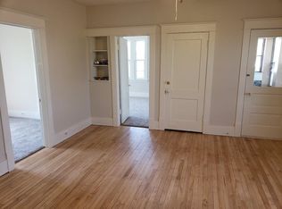916 5th St NW #2, Grand Rapids, MI 49504