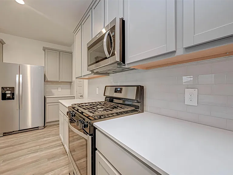 3418 Lake Landing Ln — Photo 22