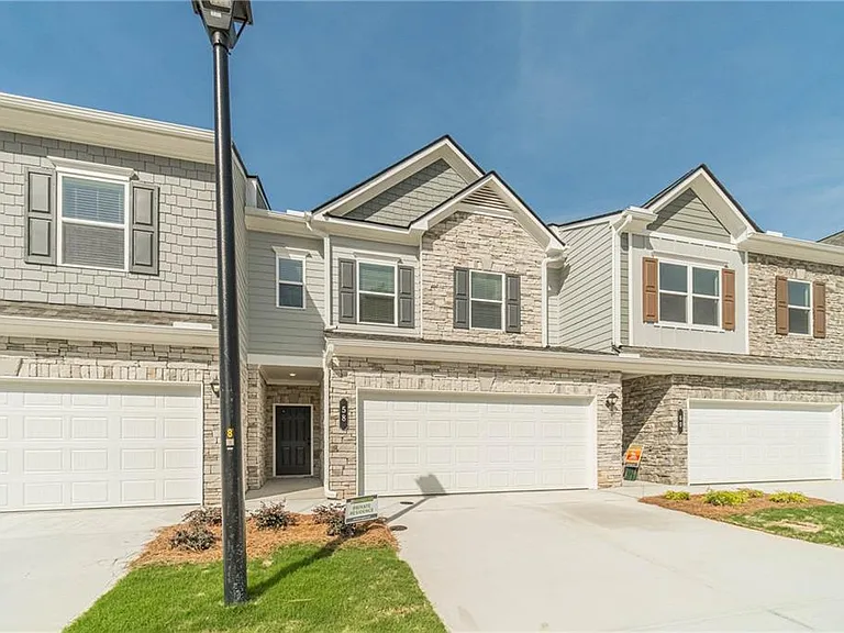 58 Jacobs Farm Ln — Photo 4