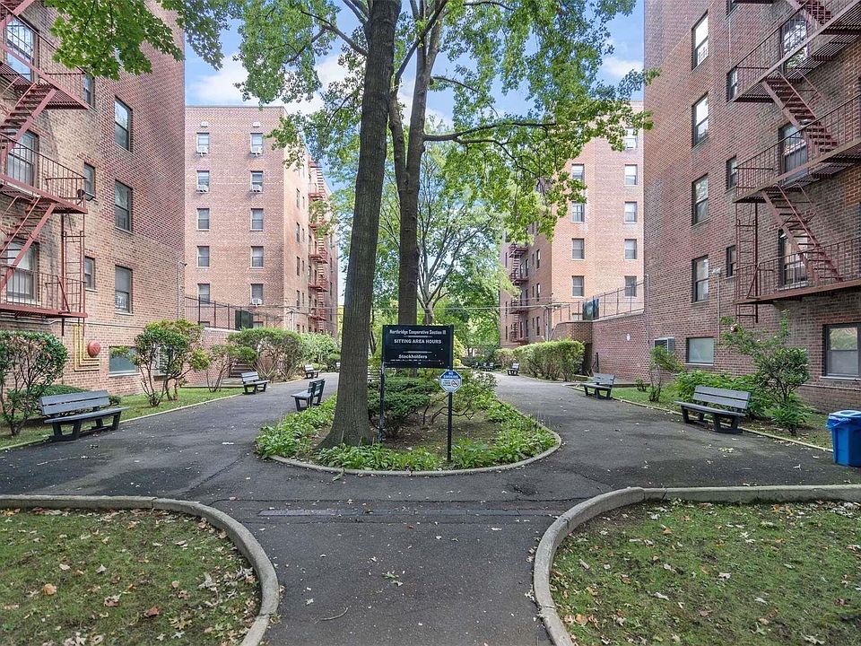 1st image of 88-09 Northern Blvd #105