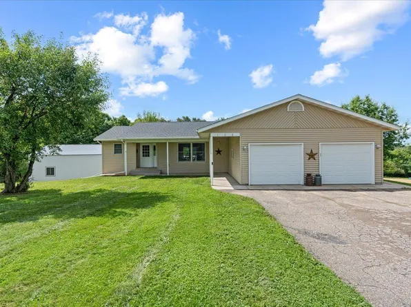 222 Blue Sky Dr, Glenwood City, WI 54013