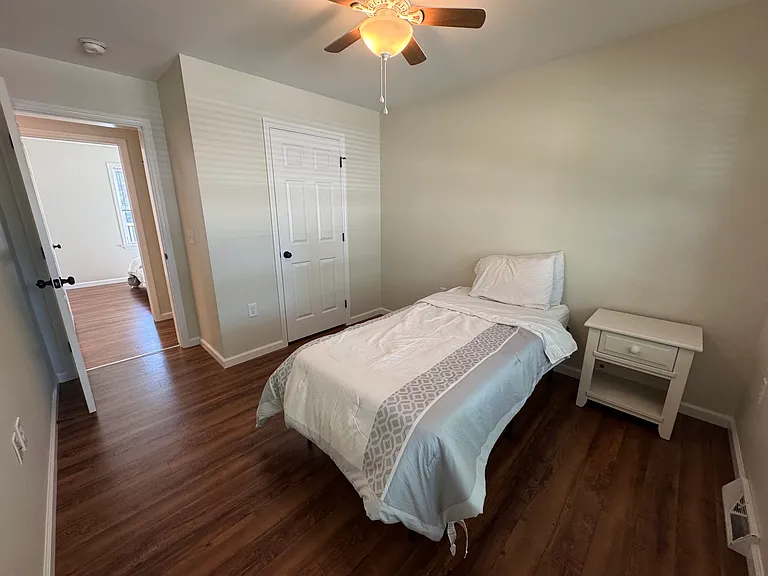 2094 Fieldcrest Dr — Photo 15