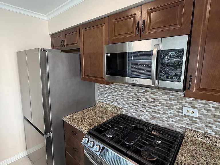 Walnut Cir — Photo 11
