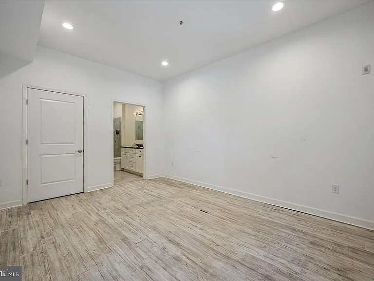 980 N Marshall St #1 — Photo 9