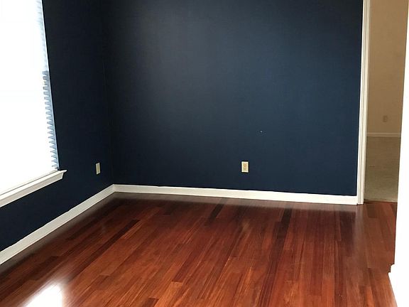 2nd image of 1600 Long Grove Dr Unit 1028