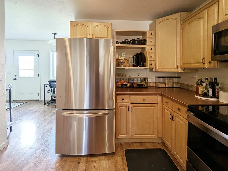 131 Rimrock Ct — Photo 7