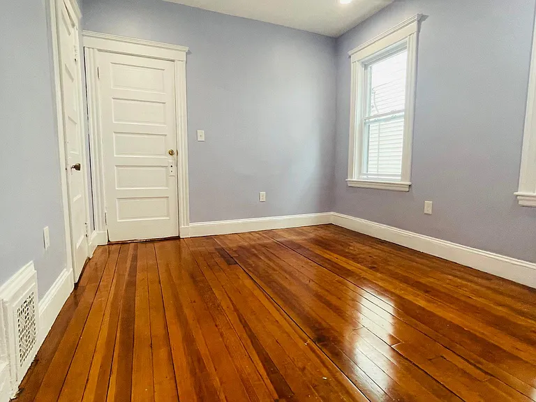 21 Crowell St #2 — Photo 8