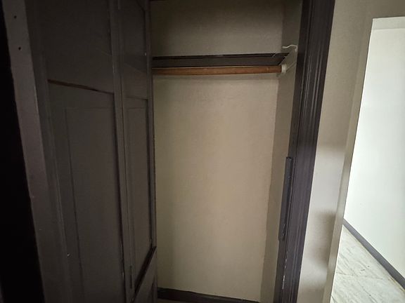 5th image of 229 Berkeley Ave #3R