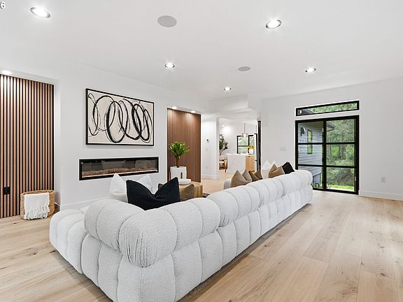 5th image of 10000 SW 25th Ave