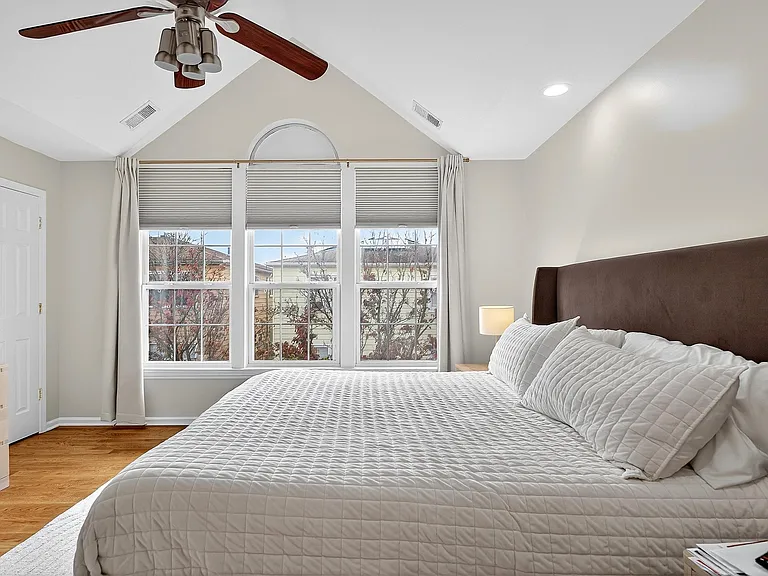 34 Marina Dr — Photo 14