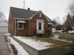 1627 S 16th St, Manitowoc, WI 54220