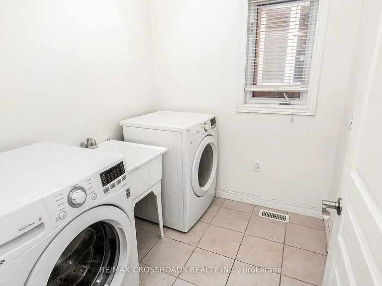7 Colorado Blvd — Photo 19