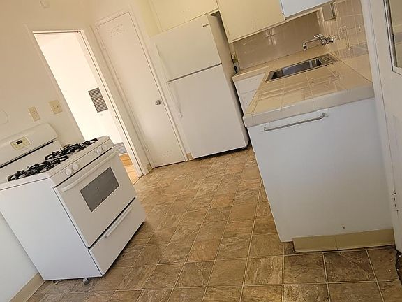 5th image of 835 Partridge Ave #D