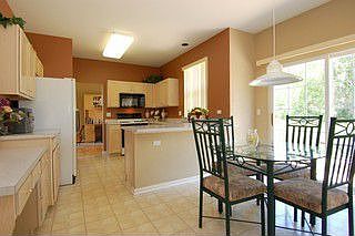 5th image of 2364 Woodside Dr