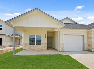506 Whirlaway Dr #B, Jarrell, TX 76537