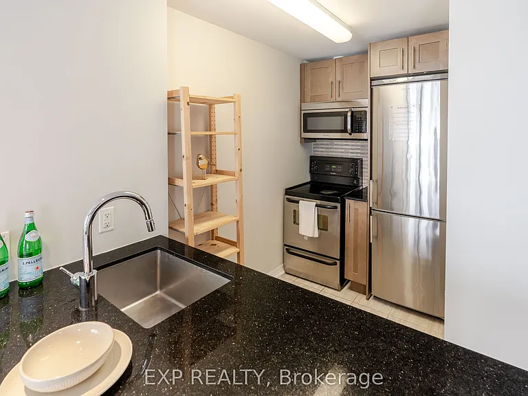 242 Rideau St #2308 — Photo 25