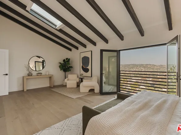 2474 Silver Ridge Ave, Los Angeles, CA 90039