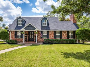 1734 Kiltartan Dr, Dallas, TX 75228